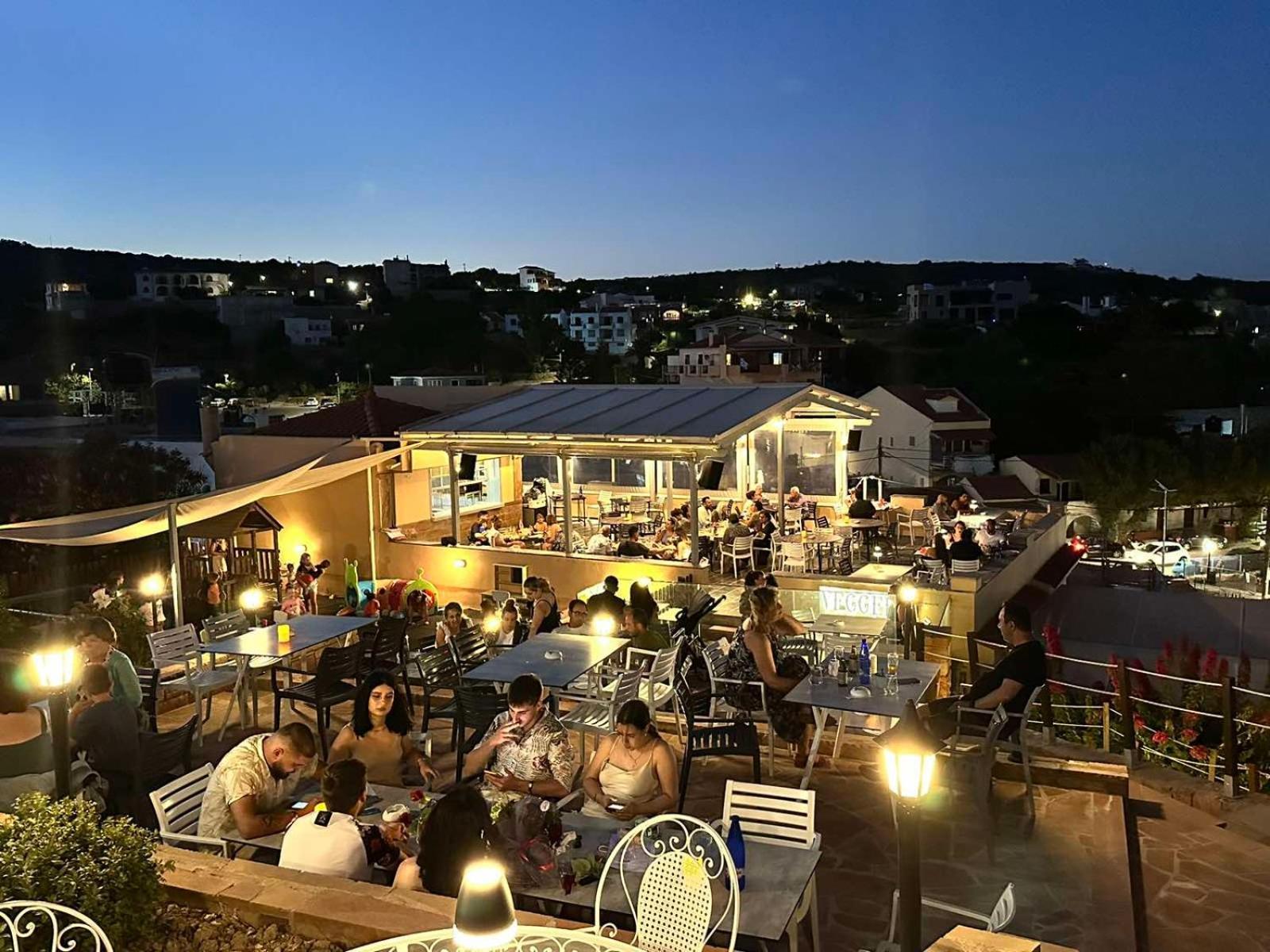Sun Village Hotel Apartments Μέγας Λιμνιώνας Εξωτερικό φωτογραφία