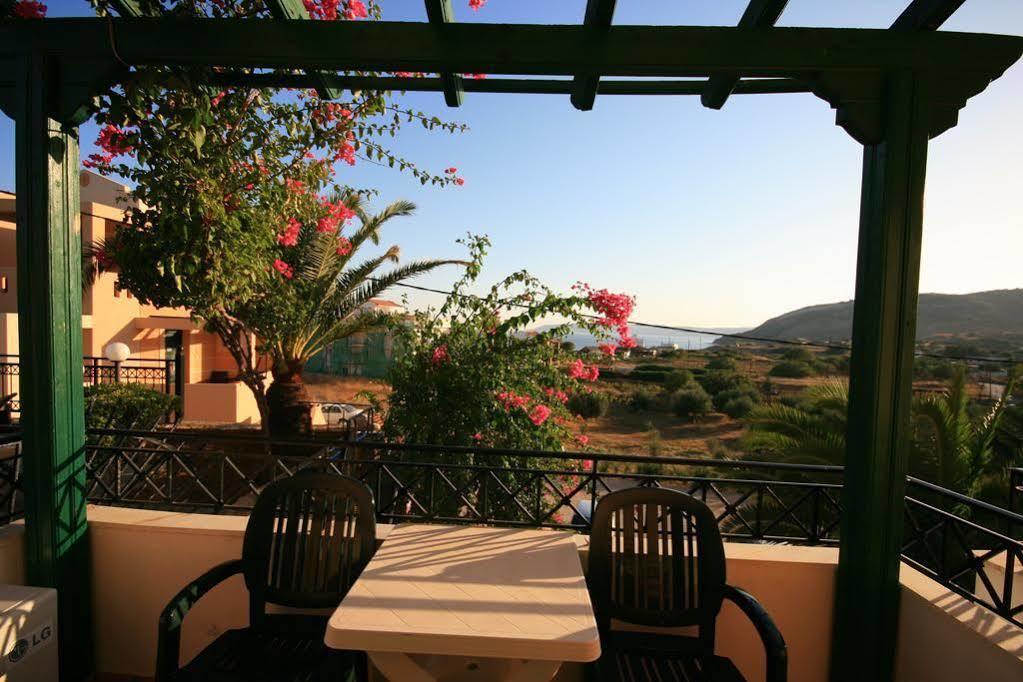 Sun Village Hotel Apartments Μέγας Λιμνιώνας Εξωτερικό φωτογραφία